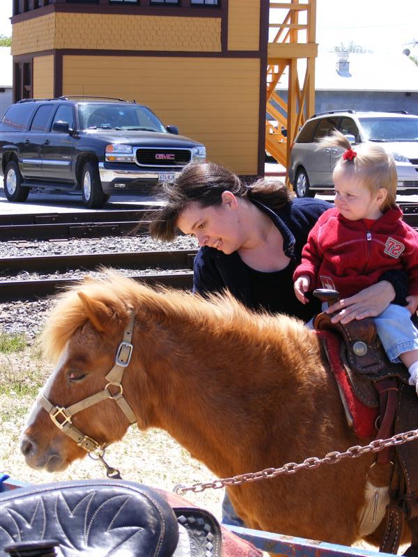 Jess-DOWT_09-II-18.JPG - Mummy was petting the pony so it would be nice and gentle for me!  I had fun at Thomas.  We'll be doing this again next year!!!