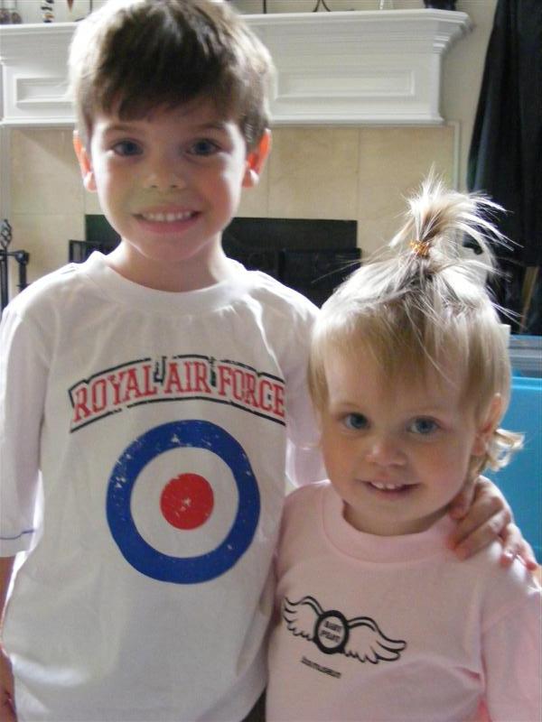 Jess_AlexB-DayAtHome-6.JPG - Look at how cool we look!?  (Glad I don't have the bullseye on my shirt though!? - Not with a Grumpy Daddy lurking about!?...)