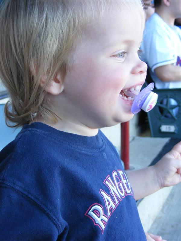 Jess_RangerGame-2.JPG - That horsey's funny!